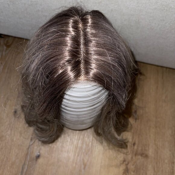 Long Ash Blonde Lace Front Wig | 22” Loose Waves | Cool Tone Rooted NWT #J - Picture 11 of 15